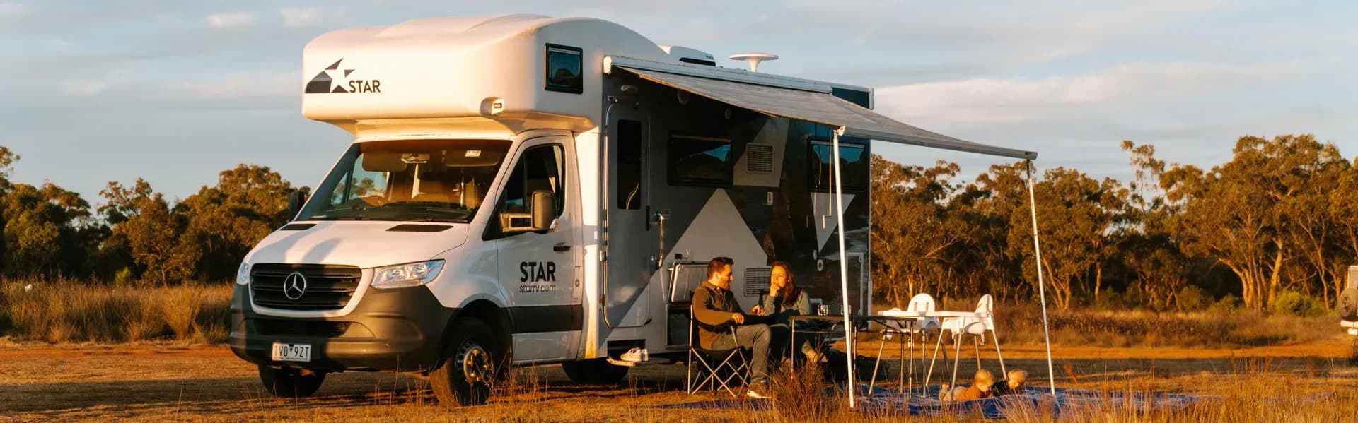 Star RV bietet in Australien derzeit solide 6-Bett Wohnmobile und mit dem Polaris 2 auch moderne Fahrzeuge mit Dusche und WC für 2 Personen an.