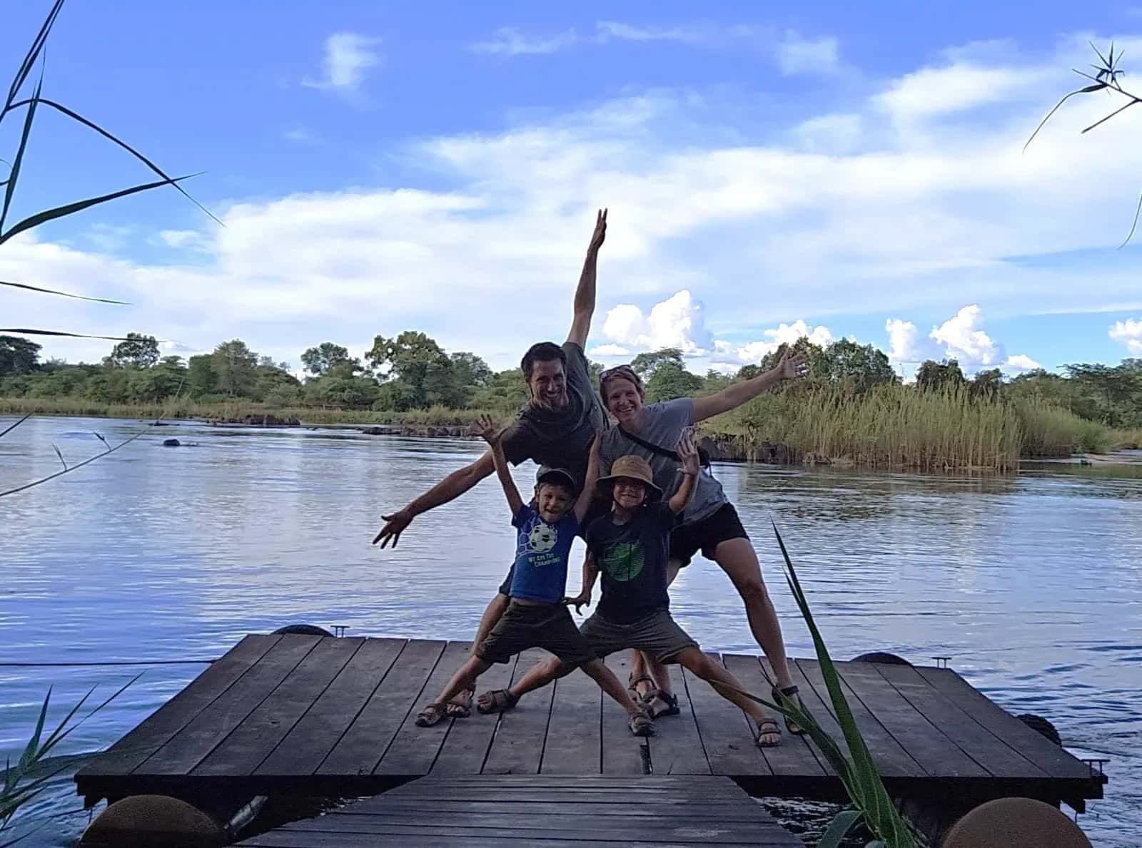Familie am Okavango in Namibia