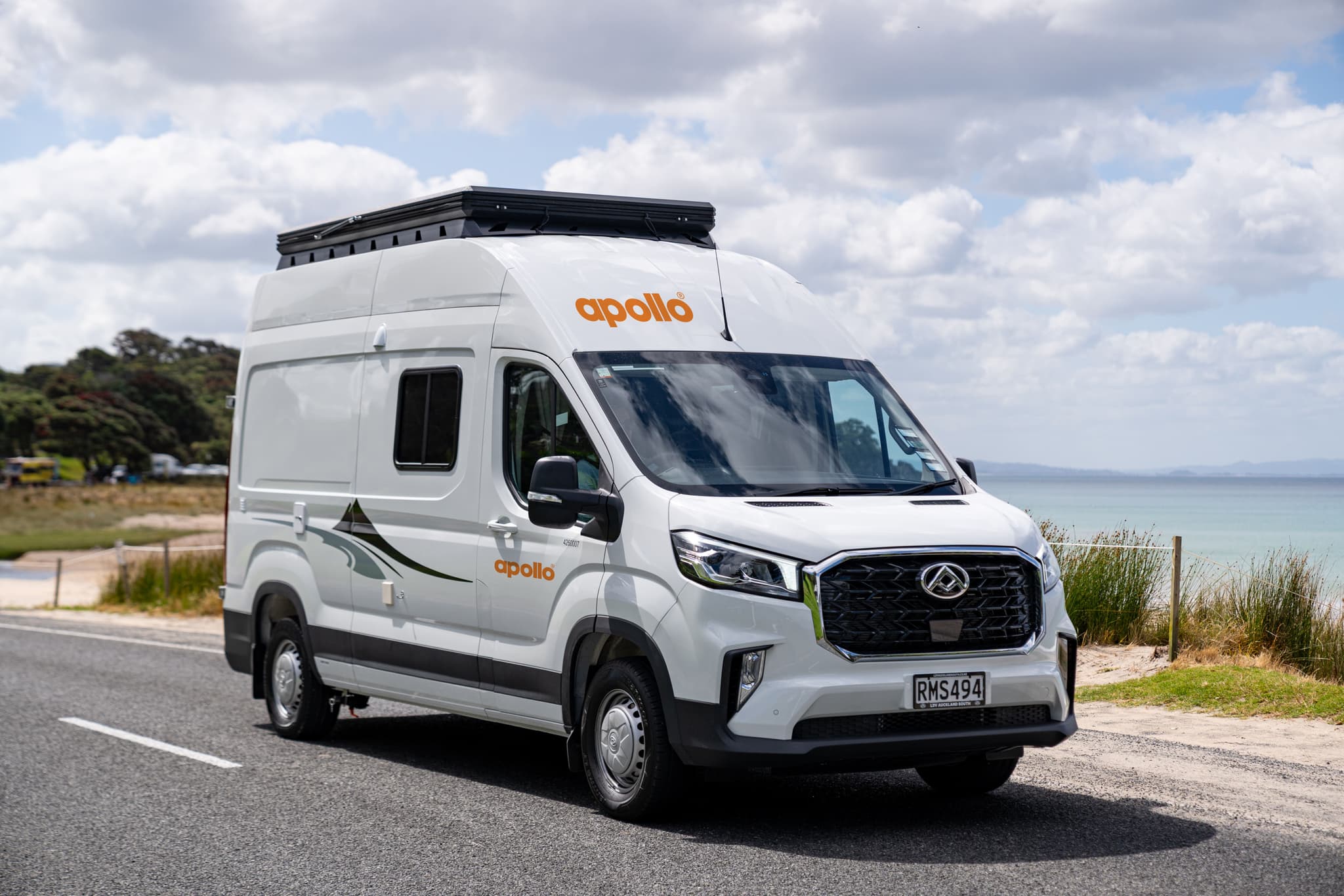 Apollo Motorhomes Hitop in Australien Außenansicht