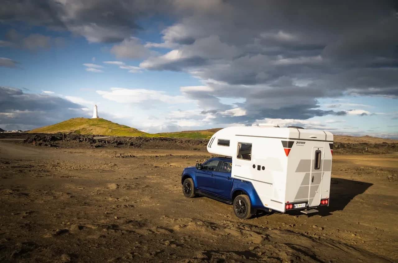 Den 4x4 Tyr von Camper Iceland für 4 Personen in Island günstig mieten über CamperOase.