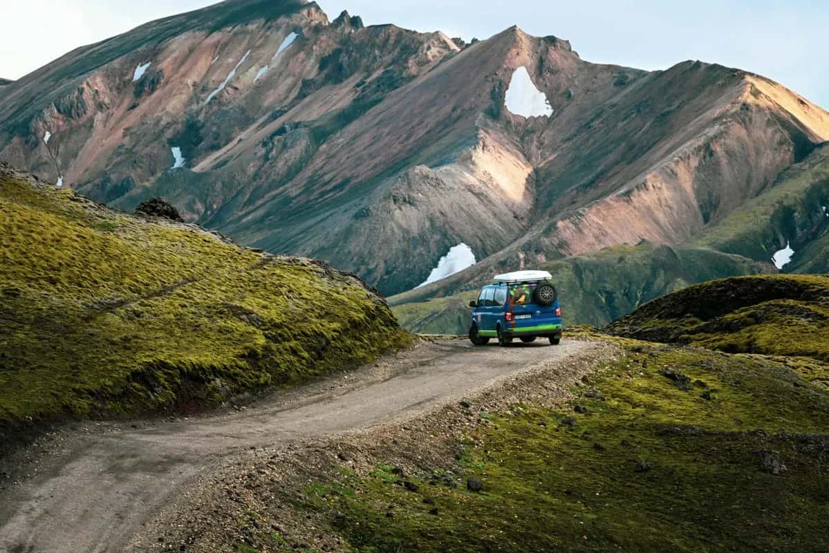 Entdecke zu viert die atemberaubennde Natur von Island, Dachzelt mieten