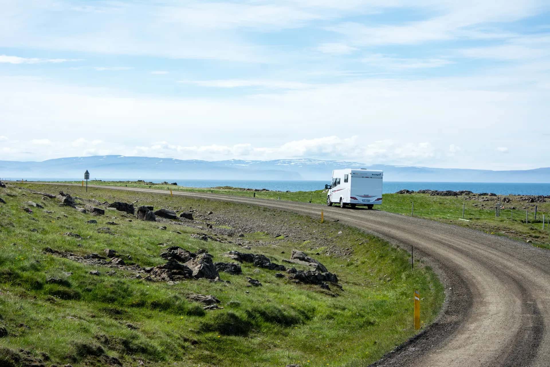 McRent Compact Plus in Island