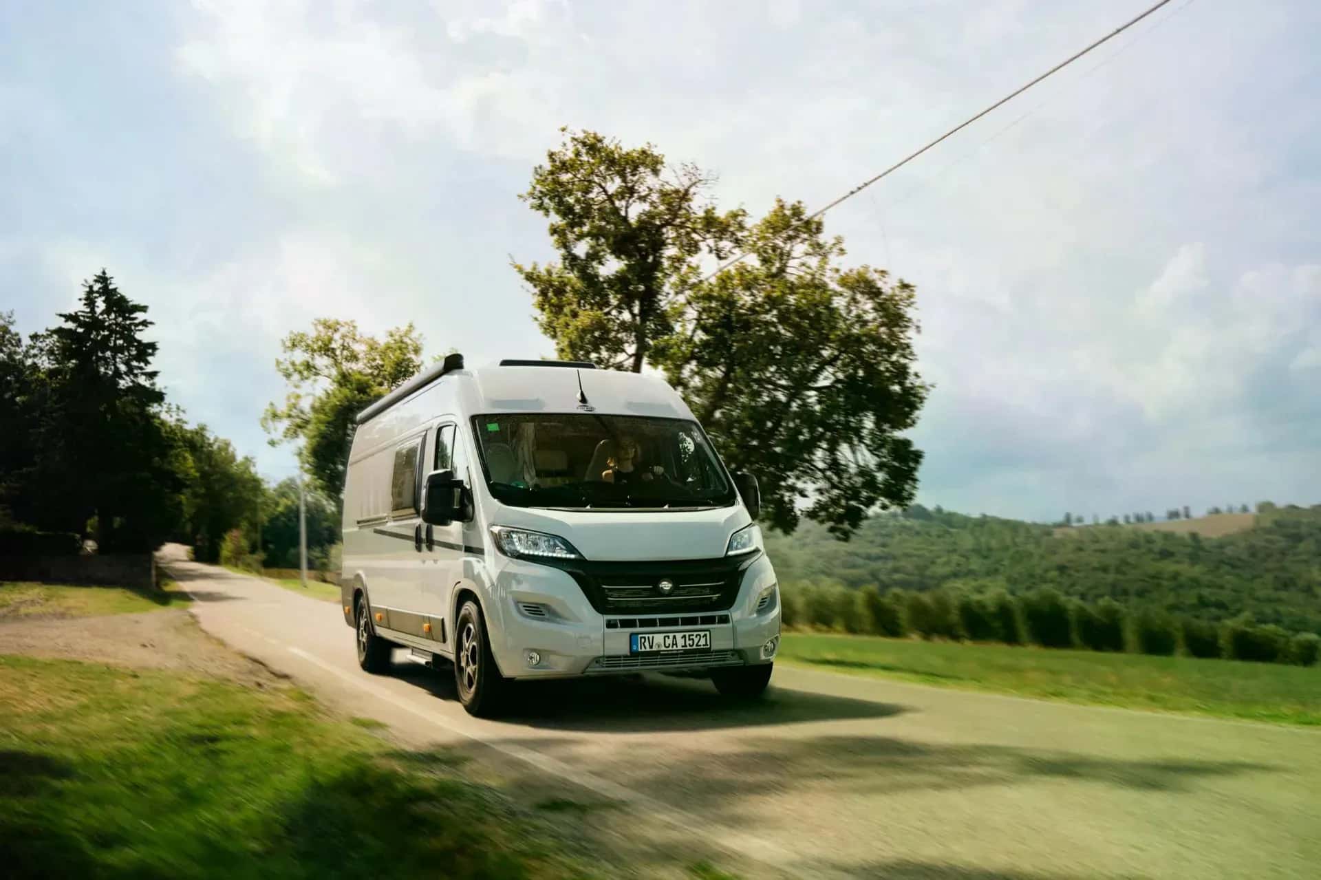 Touring Cars Van, Kompaktcamper, Camper mieten Europa, Camping, Island