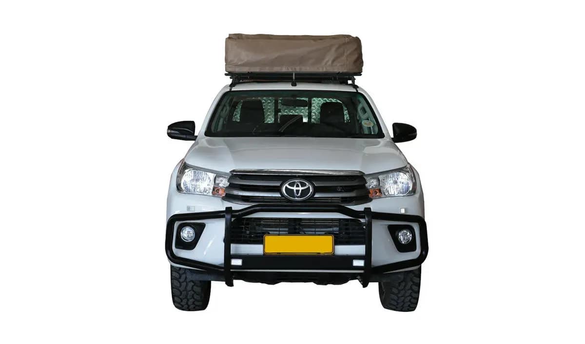 Namibia, Asco Car Hire, Budget VJJ Hilux DC 2.8TD, Vorderansicht