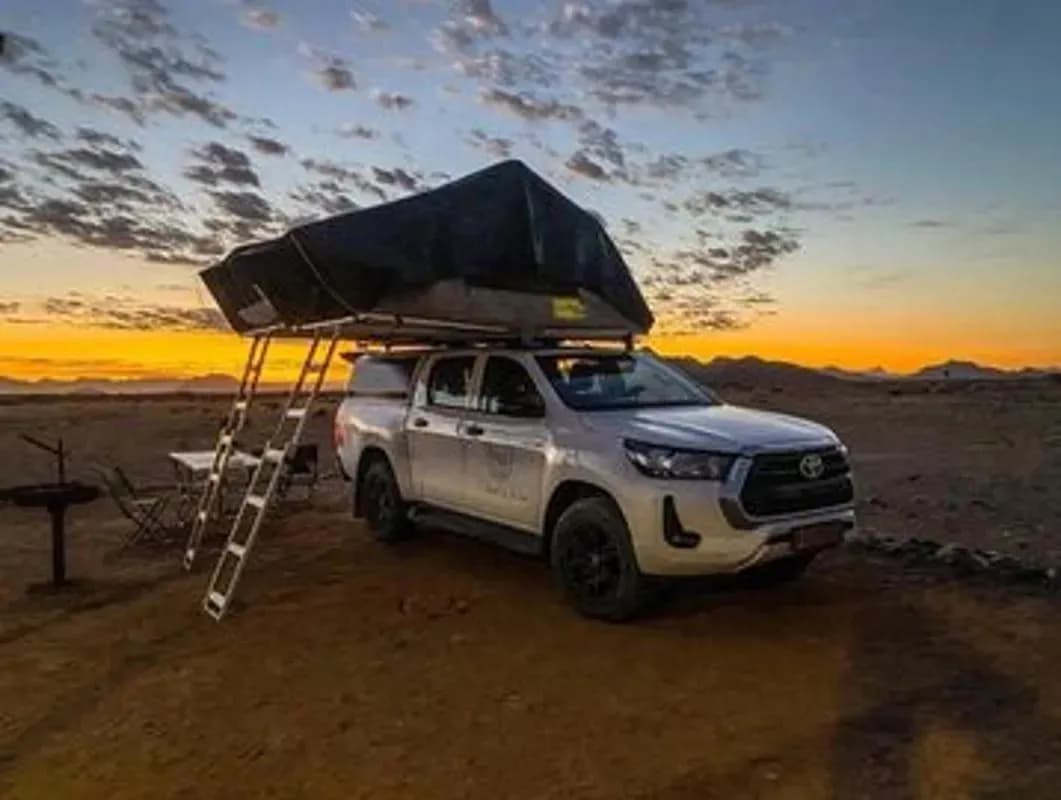 Namibia, Gracious Whisp, 4x4 Toyota Hilux 2.4 GD6, Dachzelte