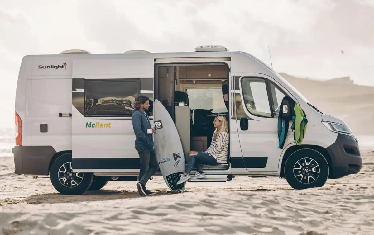 McRent, Urban Plus, Campervan, Deutschland, Außenansicht szenisch, Wohnmobile günstig mieten