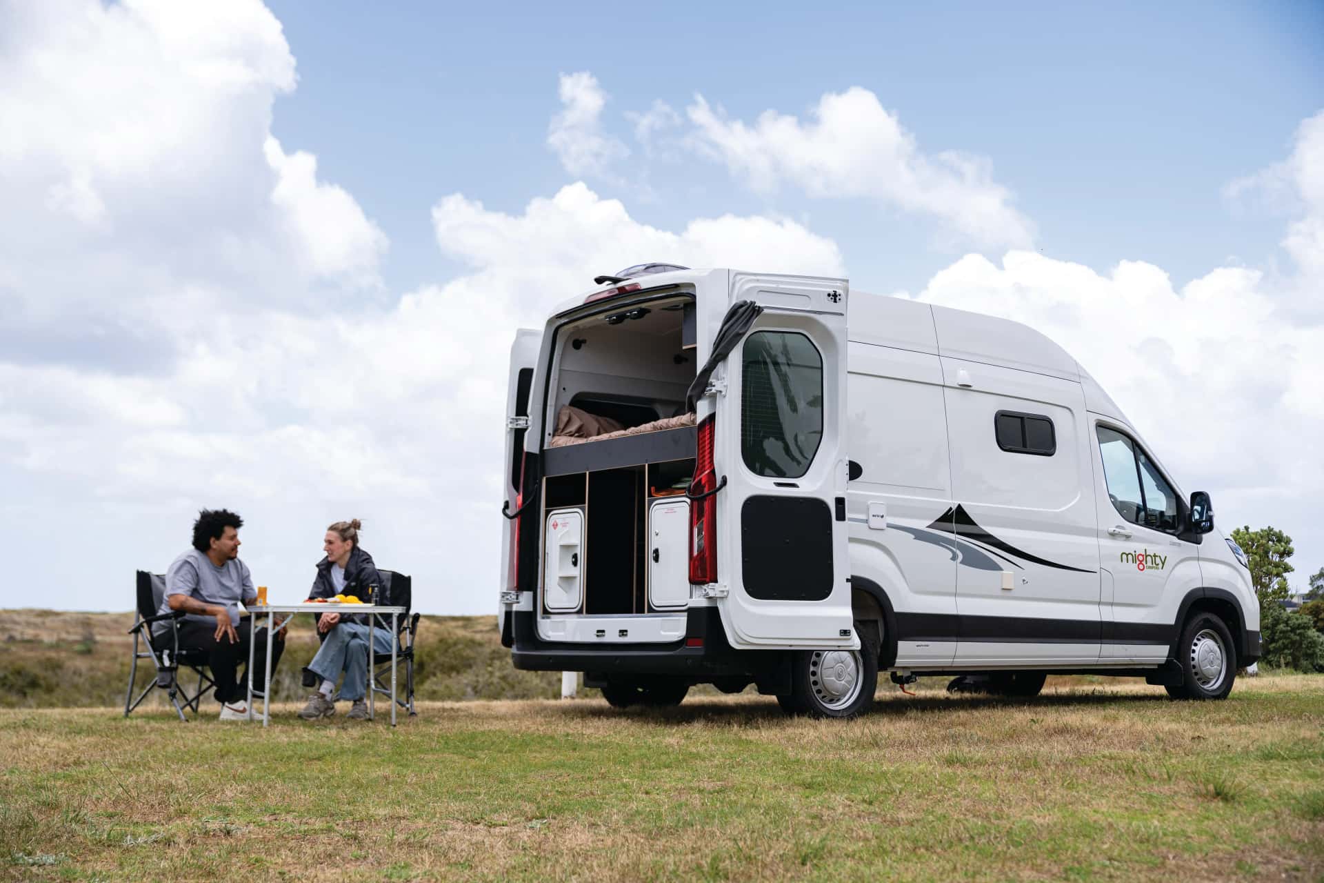 Den HiLITE von MightyLITE in Neuseeland günstig über die CamperOase mieten.