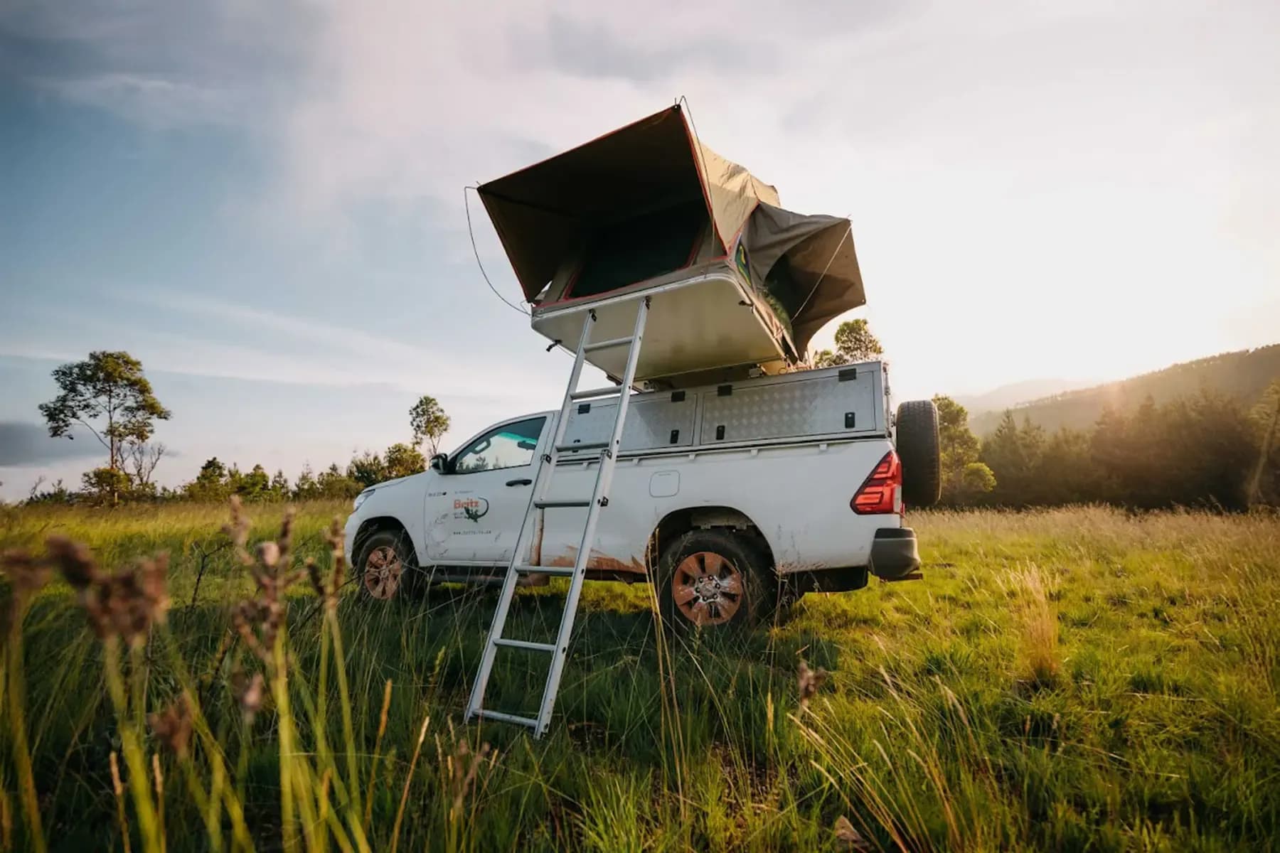 Budget Hilux Soft Shell 2 Pax