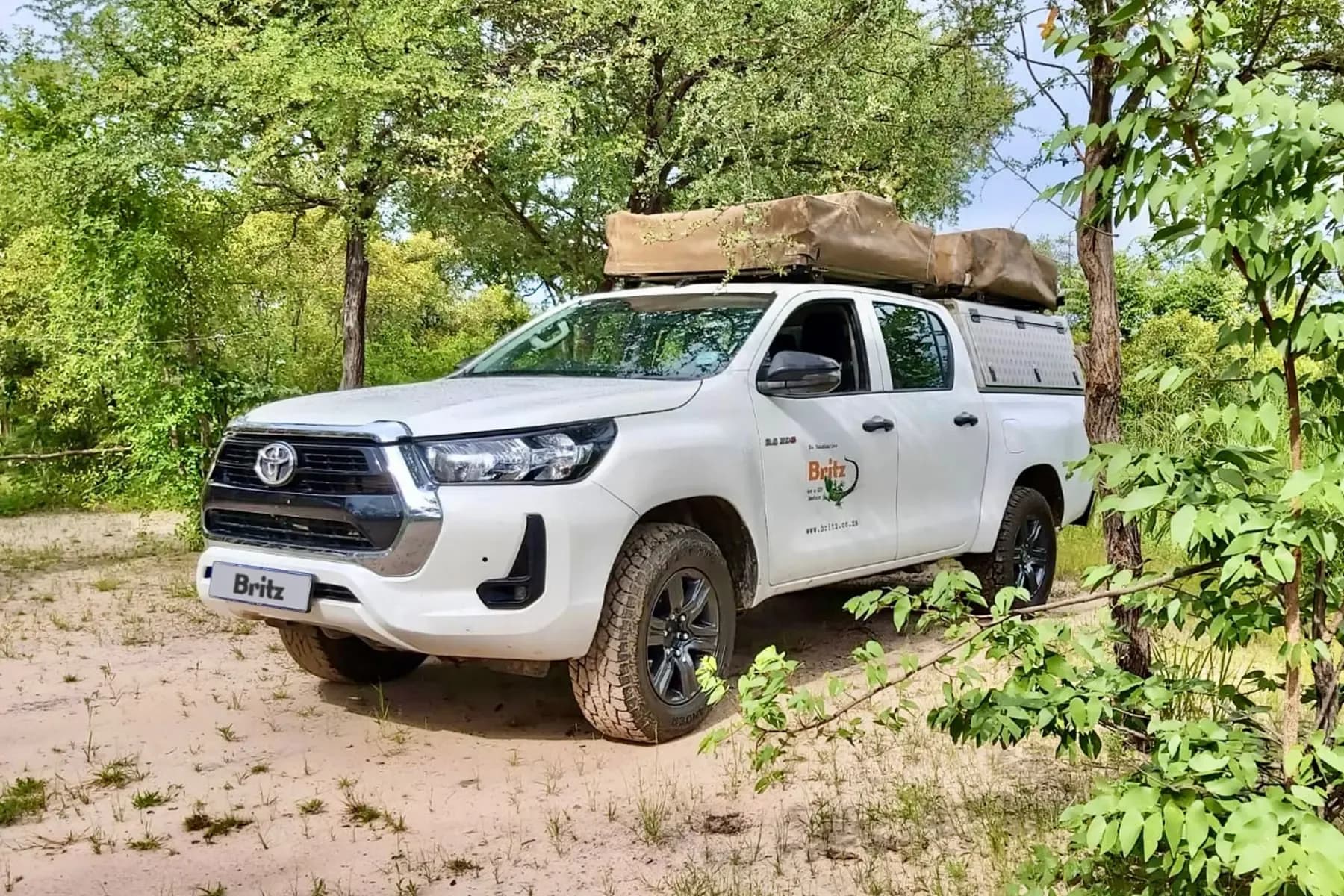 Budget Hilux Soft Shell 4 Pax
