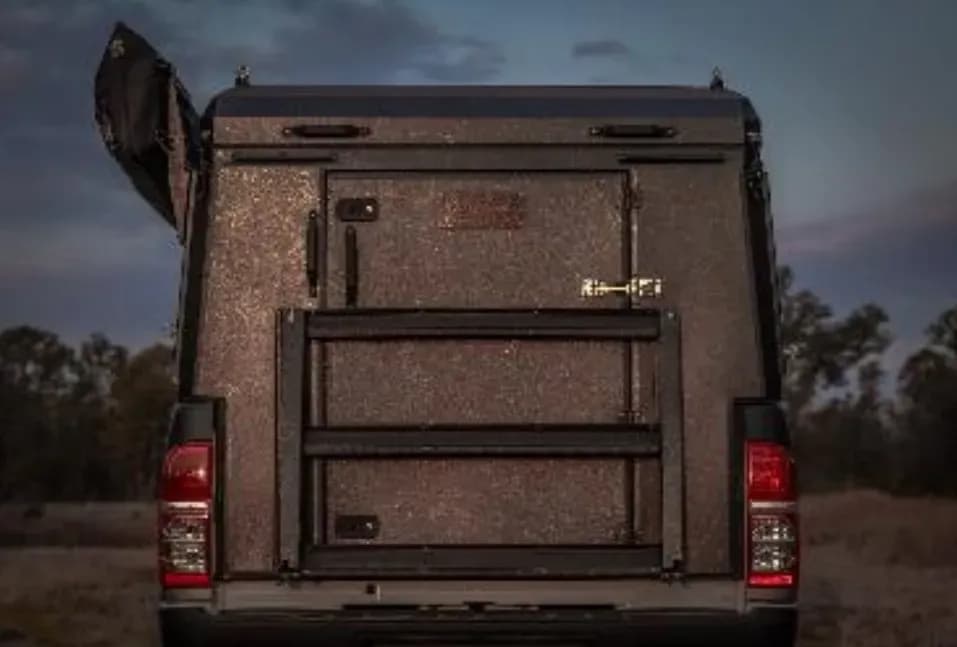 Premium Hilux Hard Shell 4 Pax