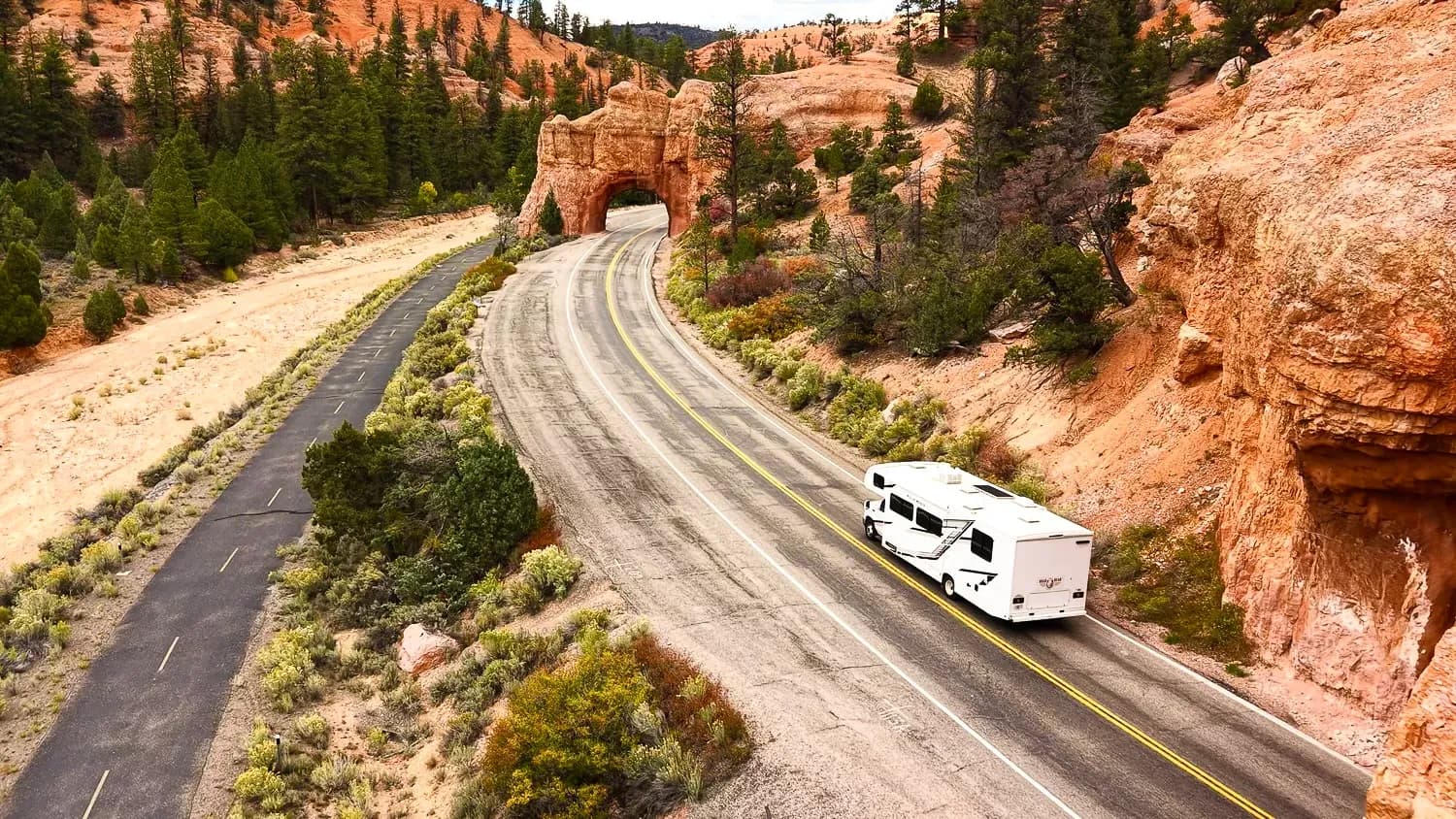 Ein Wohnmobil am Bryce Canyon USA