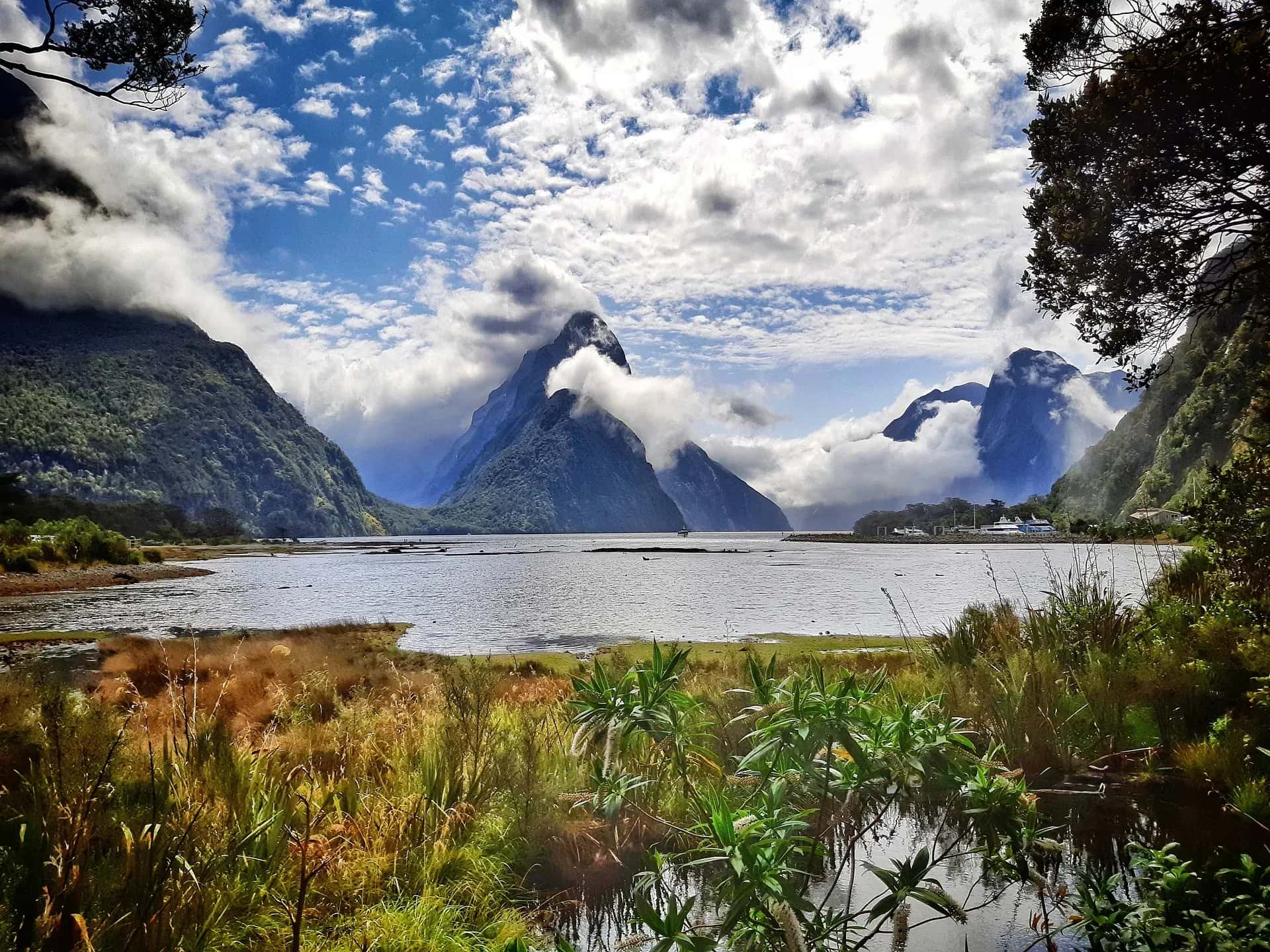 Milford Sound, See, Wolken, Te Anau, Bootstour