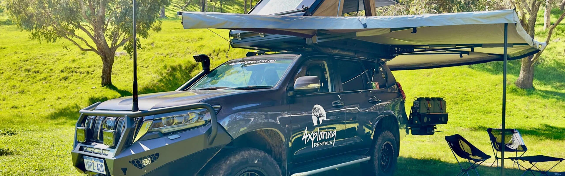 Standard Wanderer Prado 2-Person auf einer Wieso geparkt