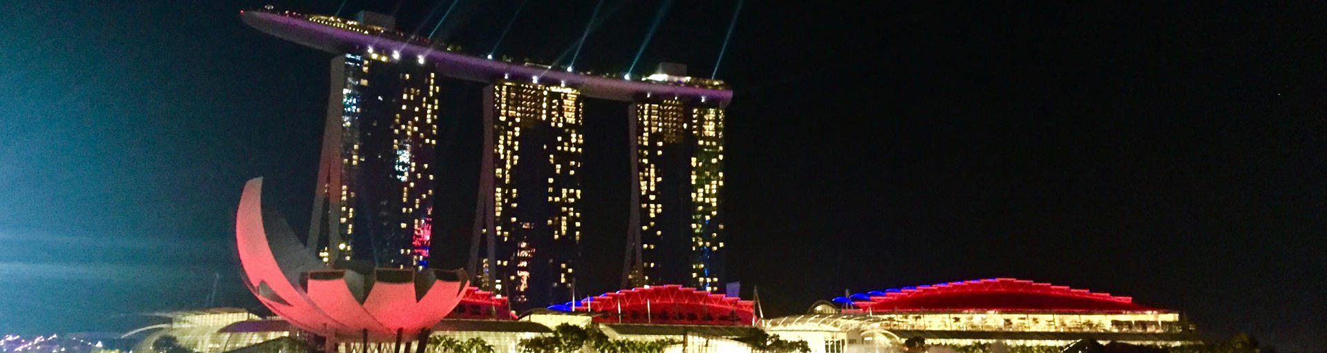 Blick auf die Lichter von Singapur