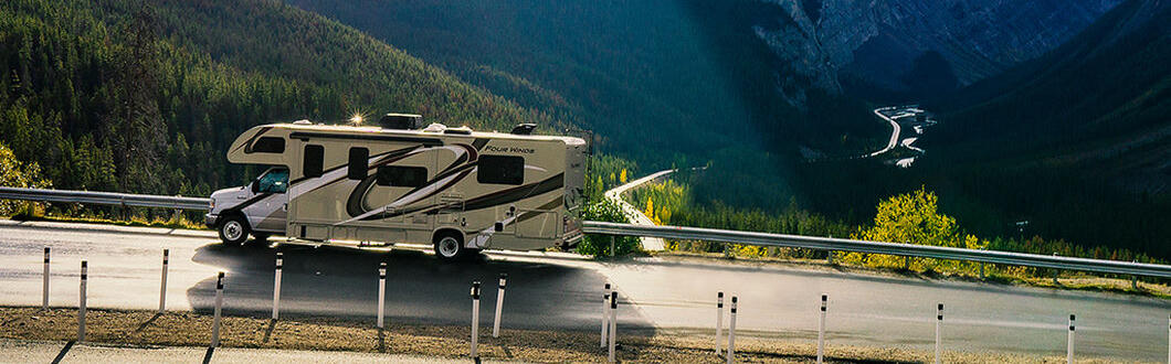 Der XLarge von Fraserway in den Bergen Kanadas.