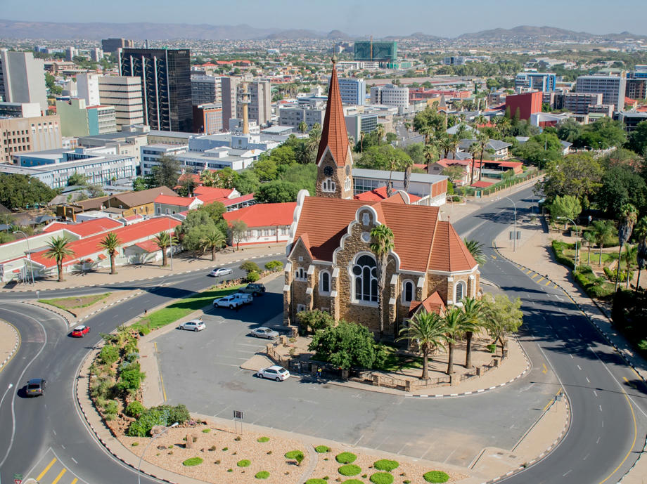 Windhoek, Kirche, Kreisverkehr