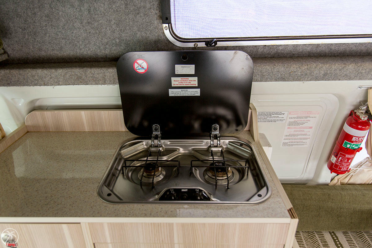 2 burner gas stove, cooking, delicious meals 