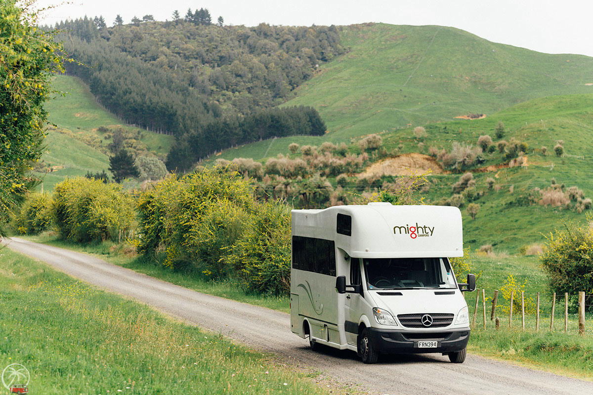 Mighty Big Six 6 Bett Wohnmobil günstig mieten Neuseeland | CamperOase
