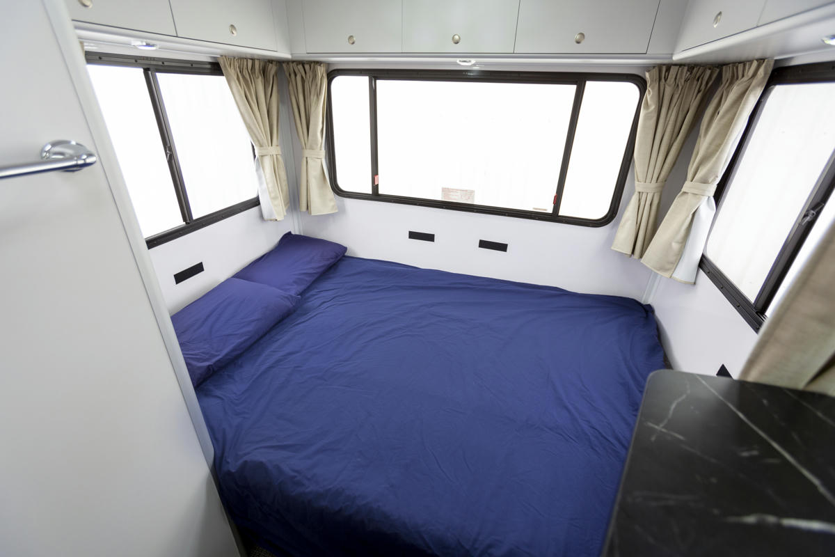 Star RV Hercules 6 Bett Wohnmobil Neuseeland, Bett hinten
