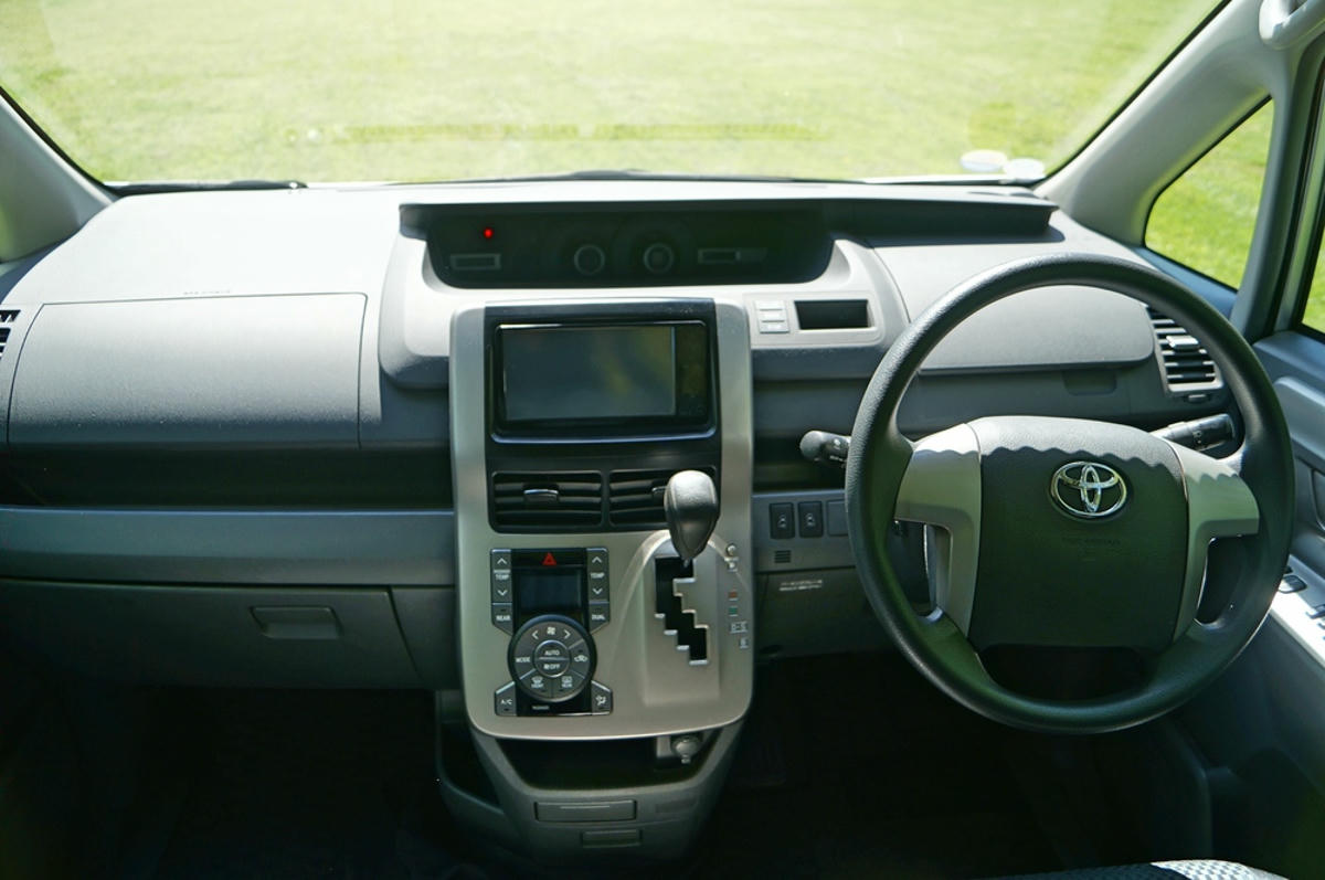 TUI Deluxe Sleepervan, Automatik, Toyota, Radio, AUX