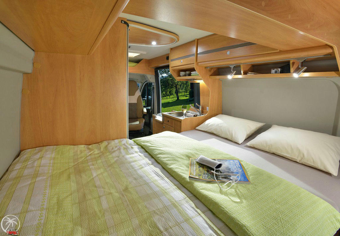 Doppelbett, Einzelbett, Luxus-Camper Neuseeland, Vantastic TIMEOUT