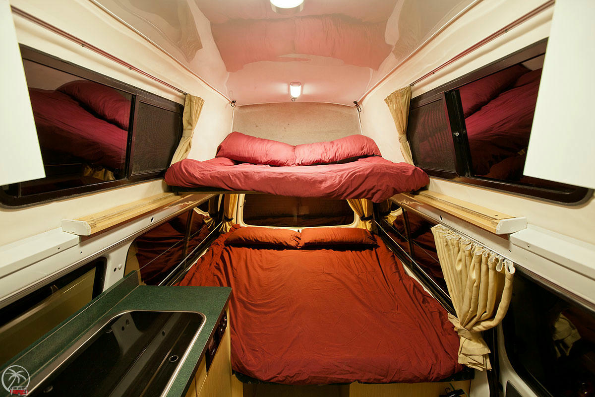 Wendekreisen Camper, Koru 2+1 Bett, Hitop Bett im Dach, 3 Bett Camper