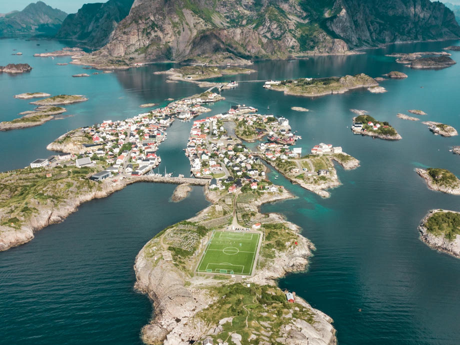 Lofoten Norwegen, Inselgruppe Westküste Norwegen, Inselwelt Norwegen, Insel mit Camper bereisen Norwegen