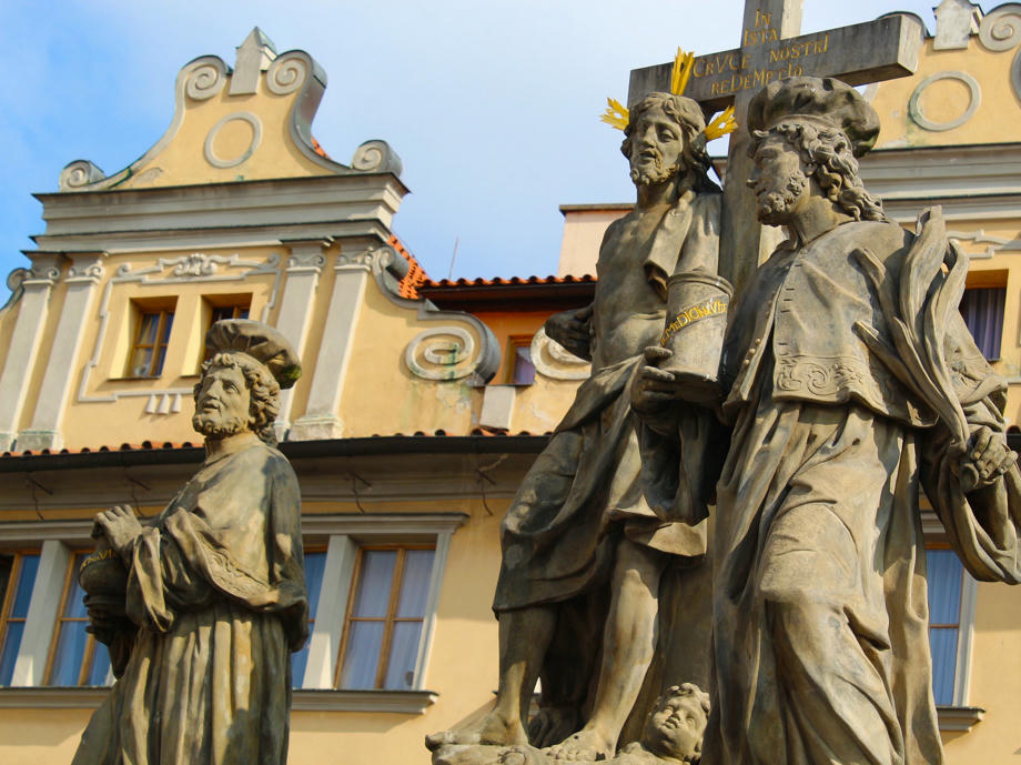 Statuen Prag, Denkmal, Christliche Statuen, Geschichte Tschechien
