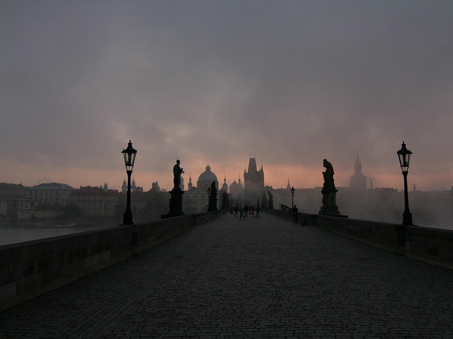 Prag, Tschechien, Karlsbrücke, Karlsbrücke mystisch, Prag Nebel