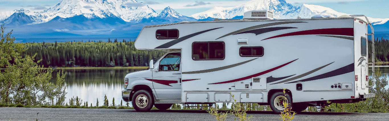 Klasse C3 Standard von Road Camper geparkt in den USA 